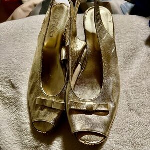 Elegant Gold Slingback Heels